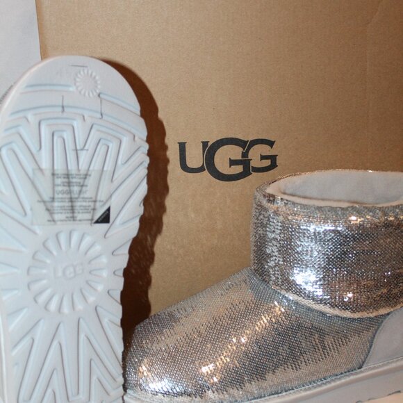 NIB UGG WOMEN'S MINI SEQUIN SPARKLE METALLIC BOOTS SILVER - Picture 5 of 5
